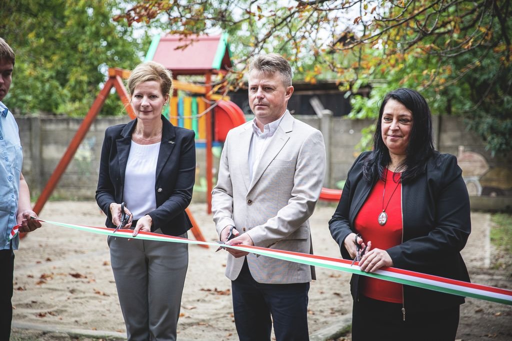 Új játszótér